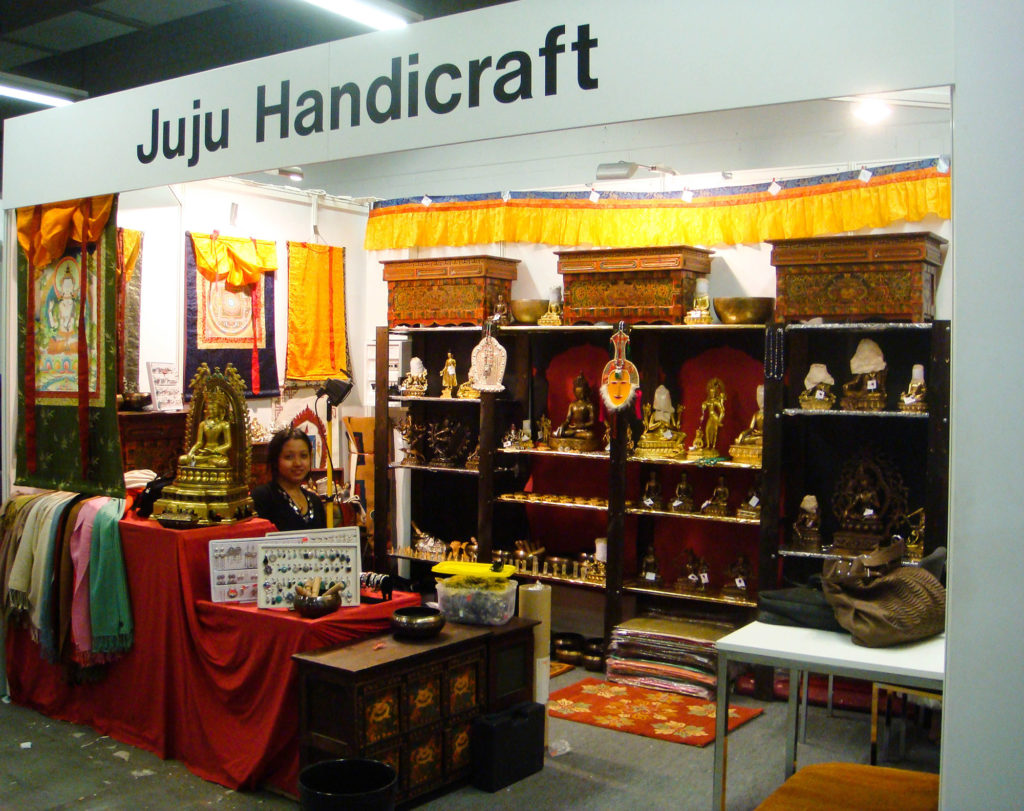 Exhibition, Handicraft, Statues, Fabrics